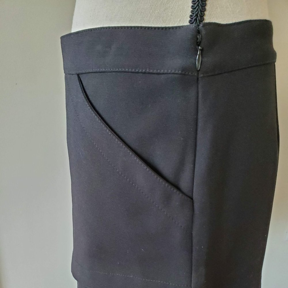 BCBG Maxazria black mini skirt triangular hem with pockets size S - Picture 3 of 6